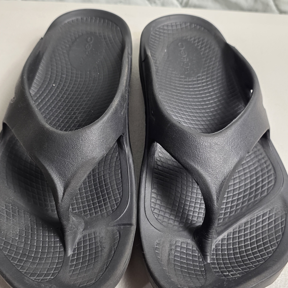 OOFOS Ooriginal Recovery Comfort Sandal Flip Flop 
Size Mens 5
Womens 7
 Black - Picture 5 of 10